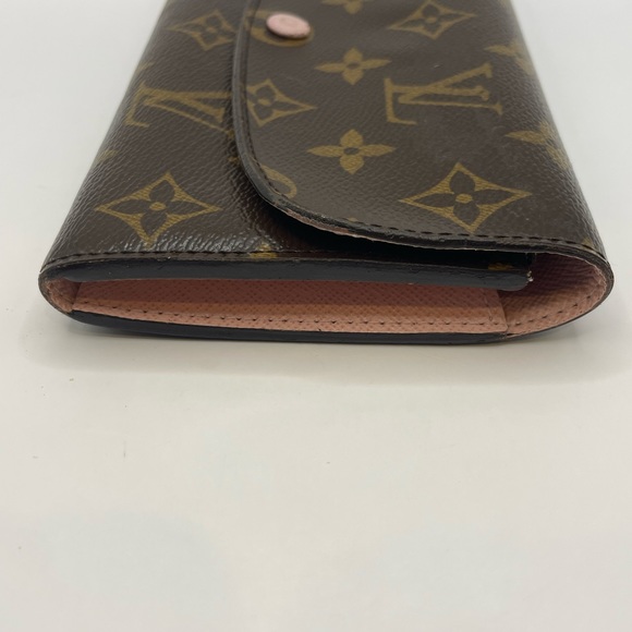 Louis Vuitton Monogram Emilie Wallet in Rose Ballerine - Picture 4 of 9